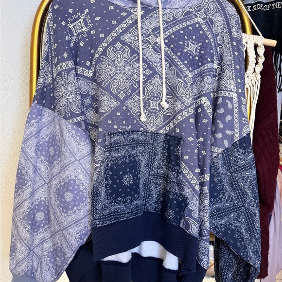American Eagle Outfitters Tops - NWT American Eagle Outfitters Blue Paisley Hoodie